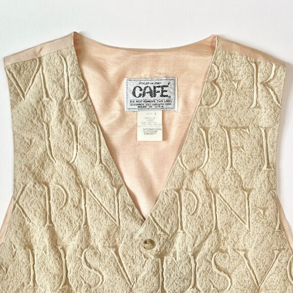 Vintage 3D Woven Letters Beige Tan Vest Academia Prep Coastal Grandma Cottage - Picture 3 of 10
